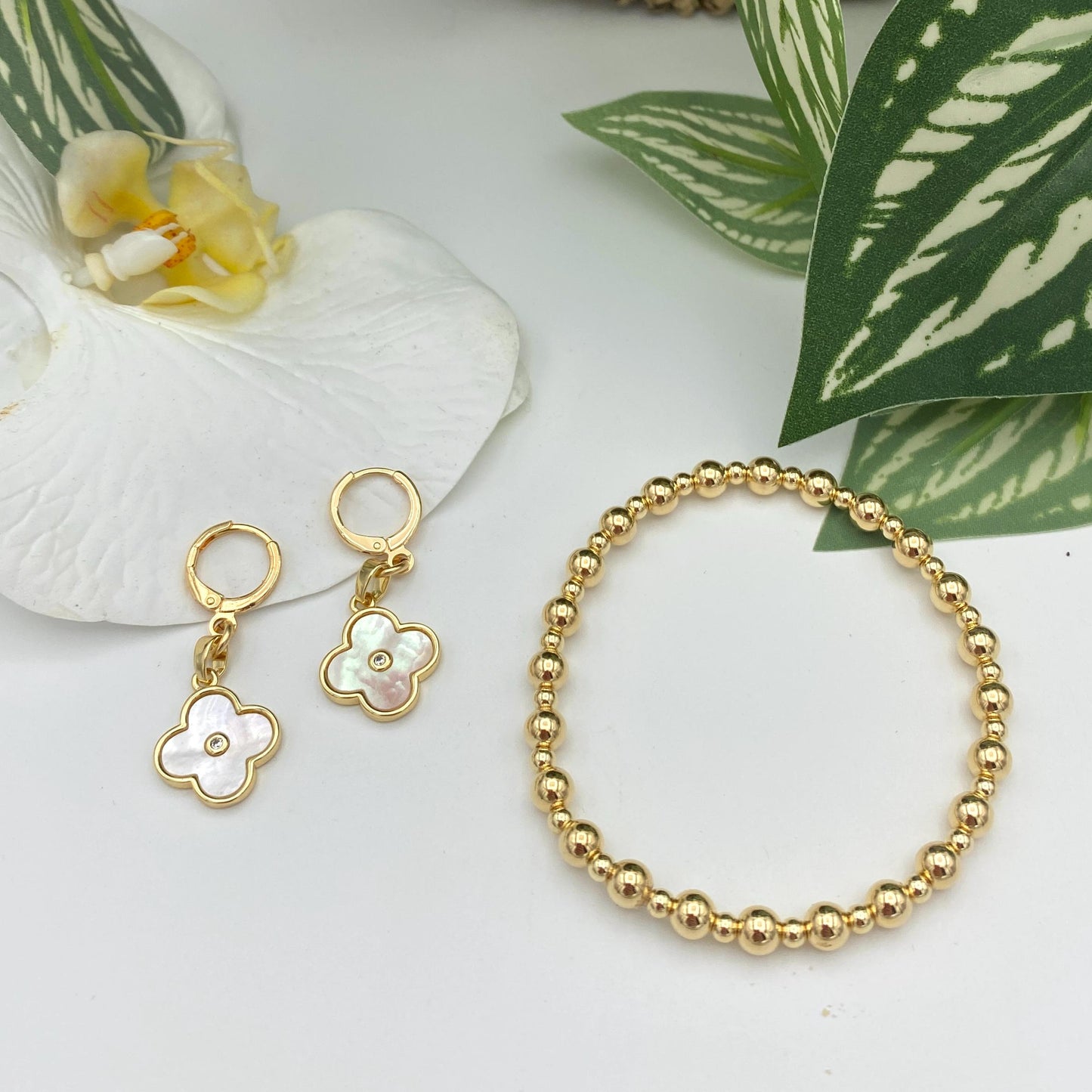 Gold filled white flower charm set pearl clover gold charm women jewelry wedding pearl charm gold set elegant bracelet earrings gift for mom